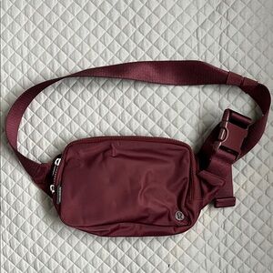 Lululemon 🍋Burgundy Crossbody Bag